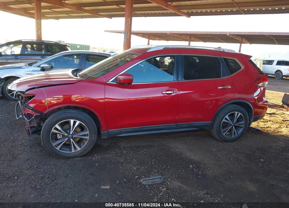 2017 NISSAN ROGUE SL VIN: JN8AT2MT5HW392885