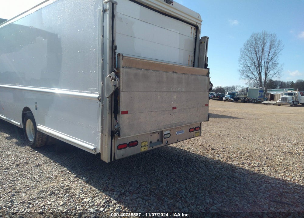 2012 FREIGHTLINER CHASSIS M LINE WALK-IN VAN VIN: 4UZAC3DV4CCBT7205