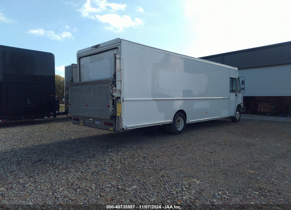 2012 FREIGHTLINER CHASSIS M LINE WALK-IN VAN VIN: 4UZAC3DV4CCBT7205