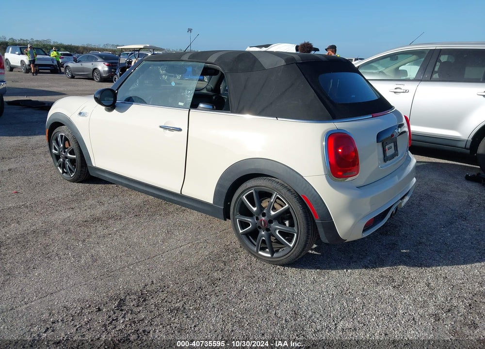 2017 MINI CONVERTIBLE COOPER S VIN: WMWWG9C34H3C81830