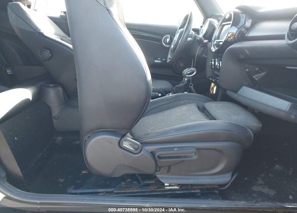 2017 MINI CONVERTIBLE COOPER S VIN: WMWWG9C34H3C81830