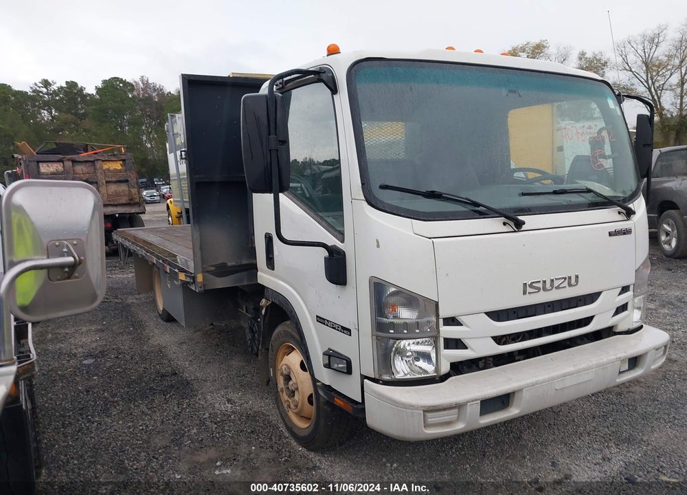 2018 ISUZU NPR HD VIN: 54DC4W1B0JS810511