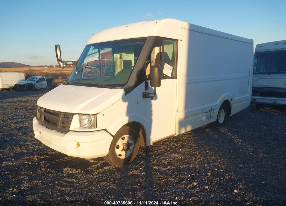 2013 ISUZU COMMERCIAL VAN VIN: JALB4T174D7W00347