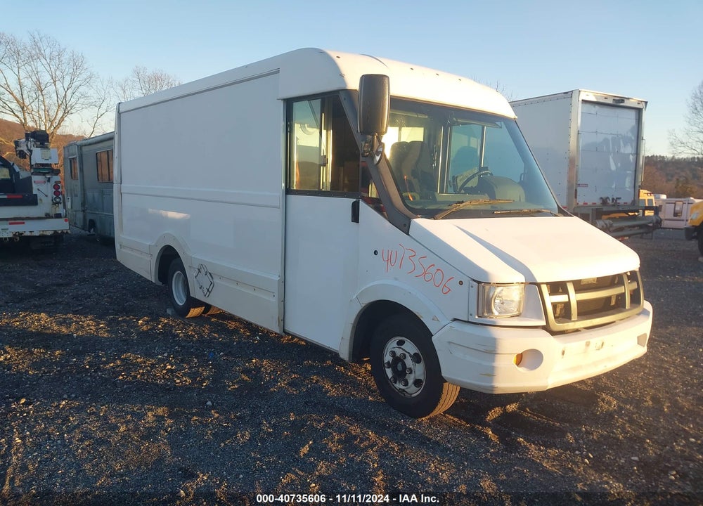 2013 ISUZU COMMERCIAL VAN VIN: JALB4T174D7W00347