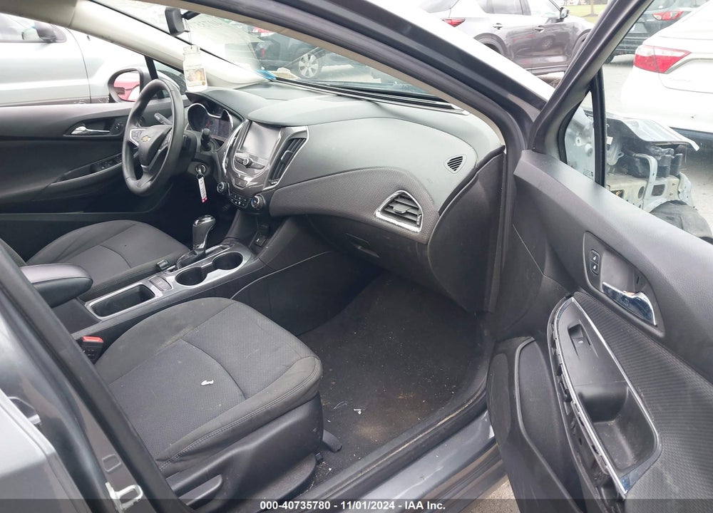 2018 CHEVROLET CRUZE LT AUTO VIN: 1G1BE5SM4J7208987