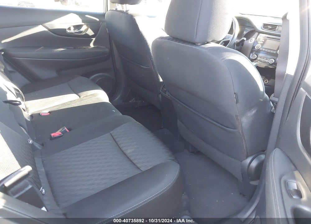 2017 NISSAN ROGUE SV VIN: KNMAT2MV8HP552541