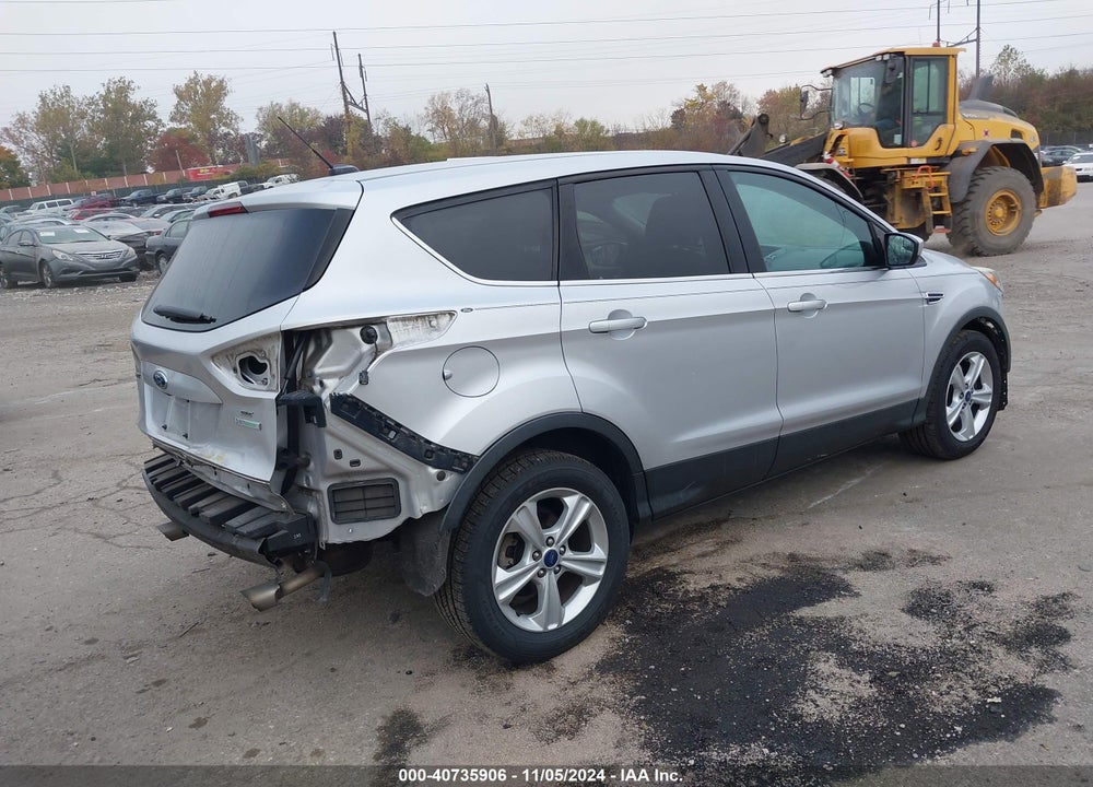 2015 FORD ESCAPE SE VIN: 1FMCU0G98FUB32569