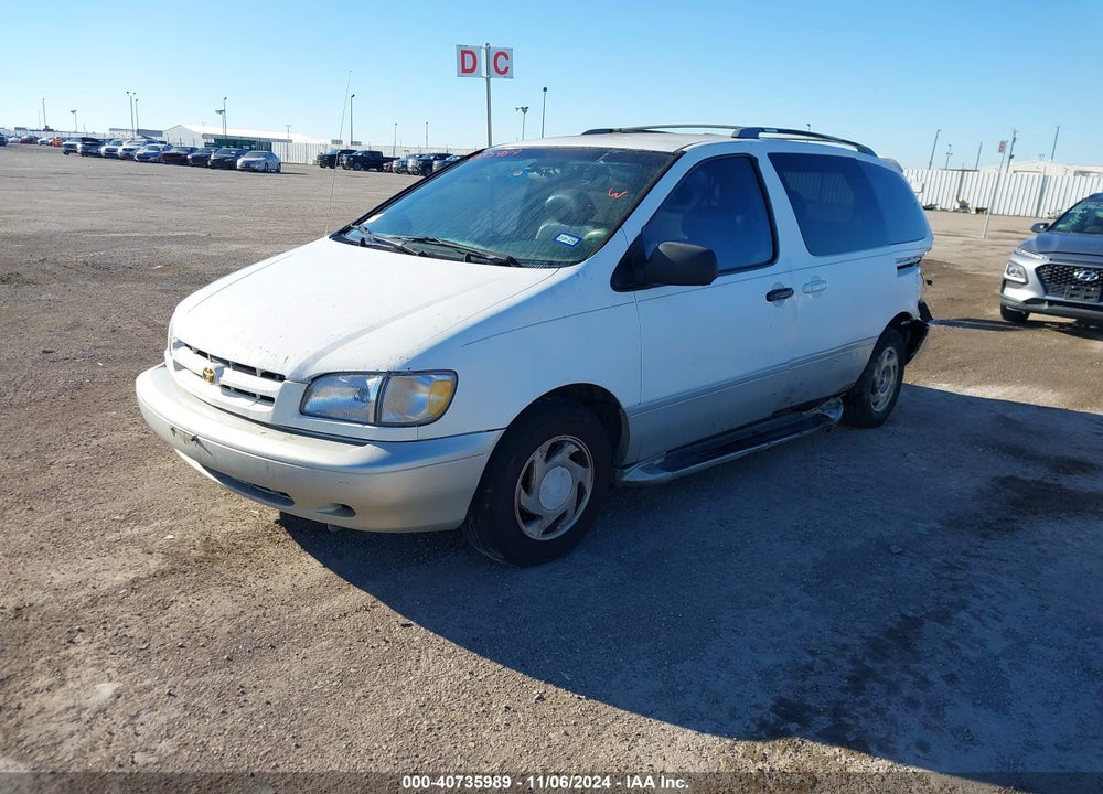 2000 TOYOTA SIENNA XLE VIN: 4T3ZF13C1YU295473