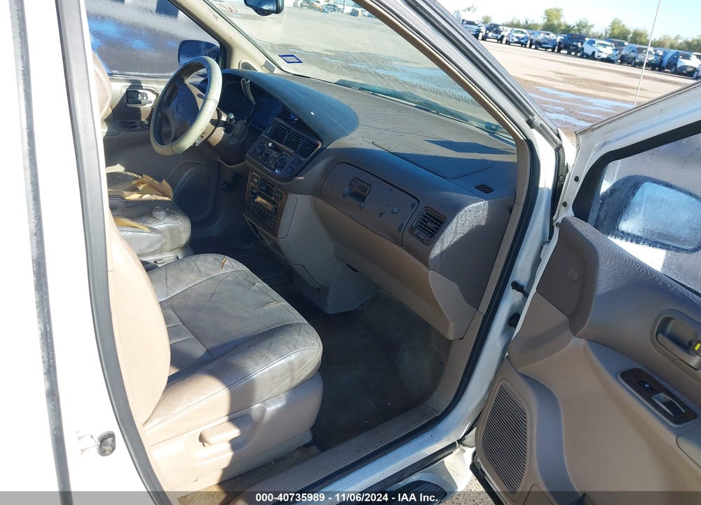 2000 TOYOTA SIENNA XLE VIN: 4T3ZF13C1YU295473