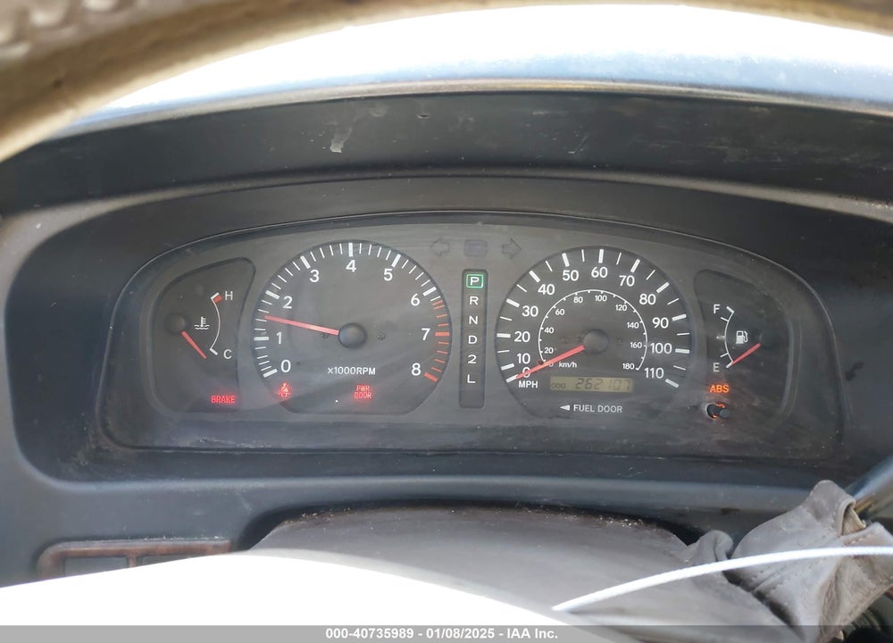 2000 TOYOTA SIENNA XLE VIN: 4T3ZF13C1YU295473