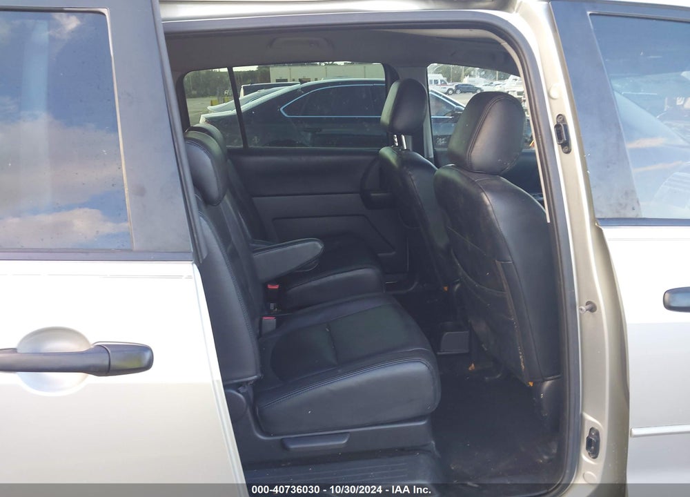 2006 MAZDA 5 TOURING VIN: JM1CR293860121010