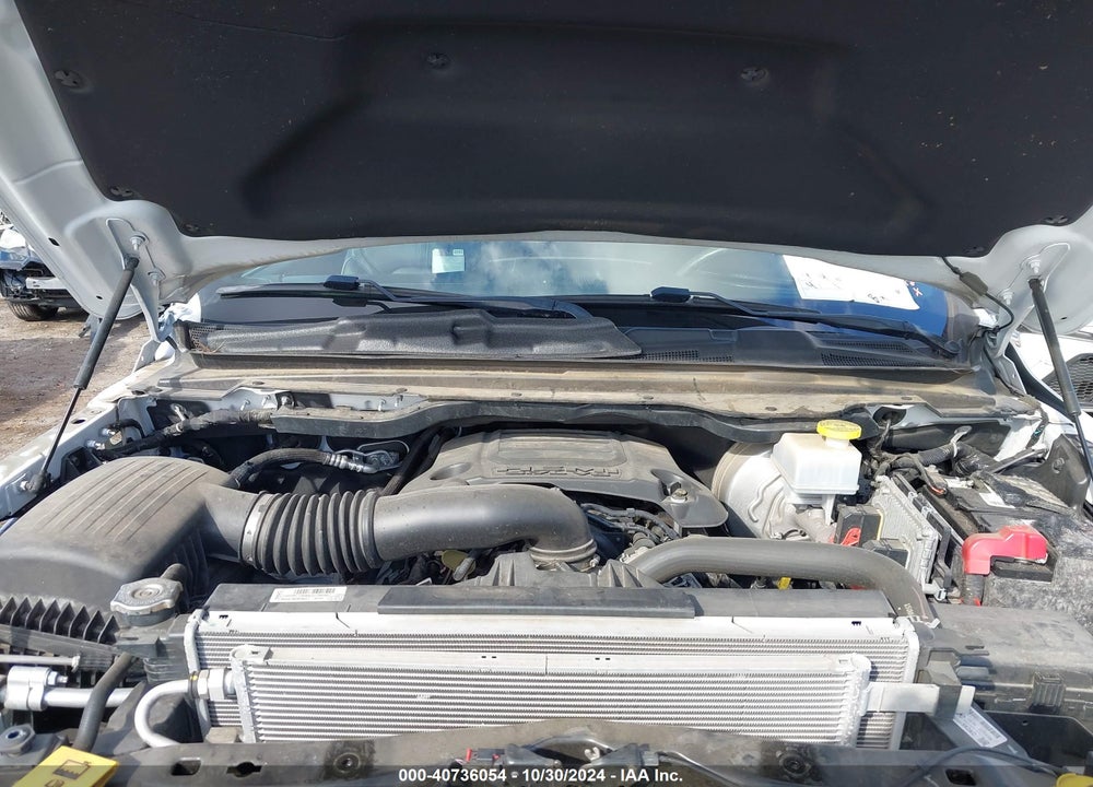 2019 RAM 1500 LIMITED 4X4 5'7 BOX VIN: 1C6SRFHT3KN752210