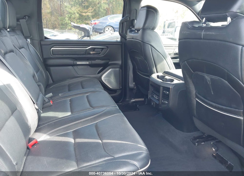 2019 RAM 1500 LIMITED 4X4 5'7 BOX VIN: 1C6SRFHT3KN752210