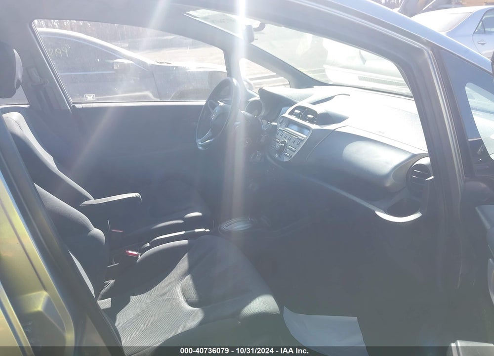 2009 HONDA FIT SPORT VIN: JHMGE88459S001943