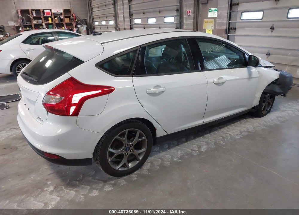 2014 FORD FOCUS SE VIN: 1FADP3K25EL404257