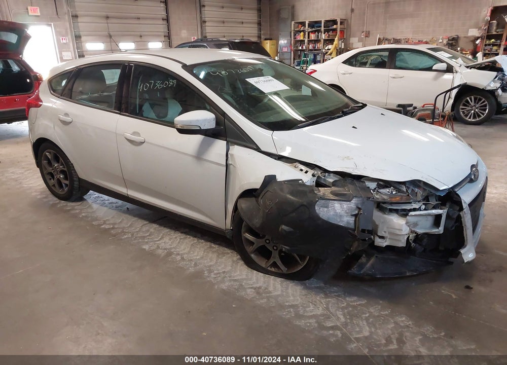 2014 FORD FOCUS SE VIN: 1FADP3K25EL404257