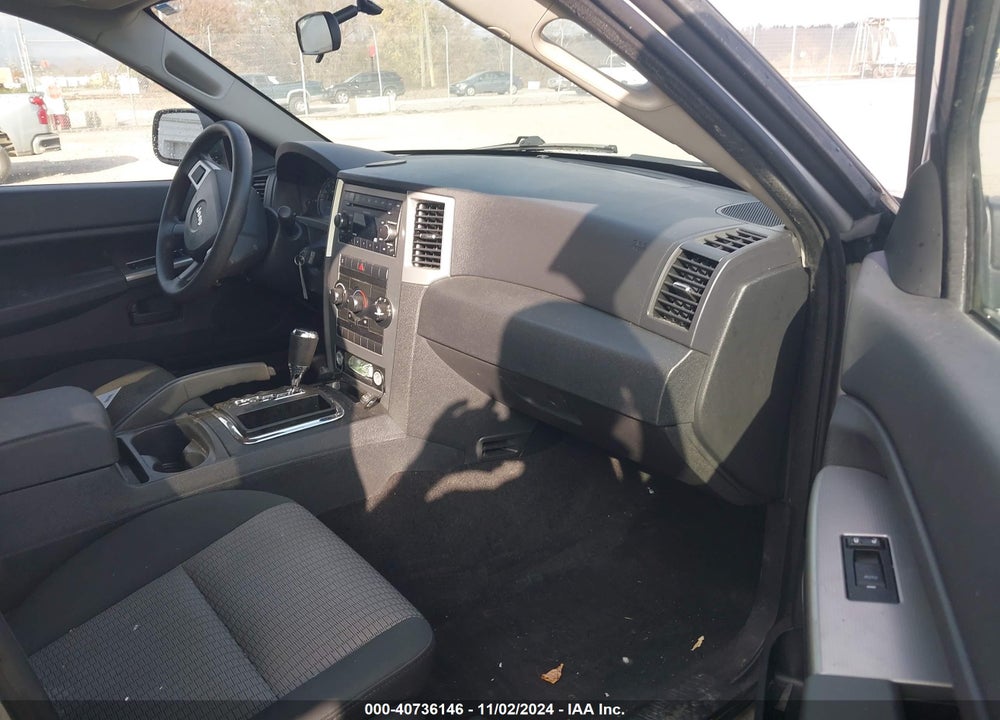 2008 JEEP GRAND CHEROKEE LAREDO VIN: 1J8GR48K28C130074