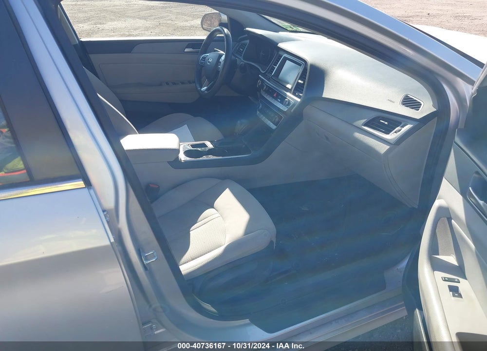 2018 HYUNDAI SONATA SEL VIN: 5NPE34AF3JH609840