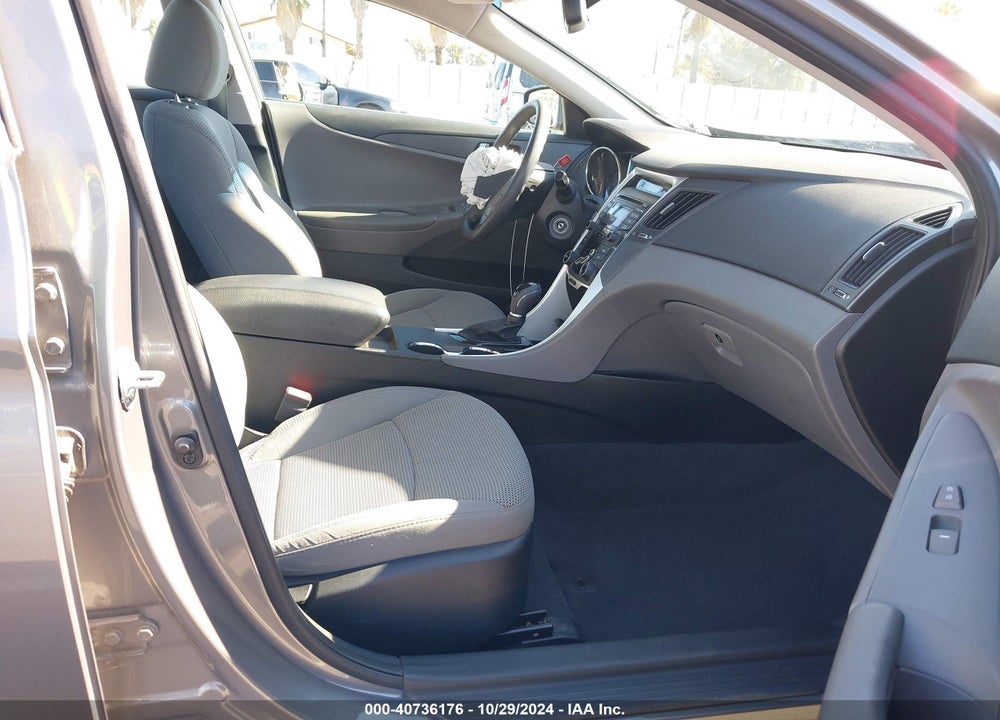 2013 HYUNDAI SONATA GLS VIN: 5NPEB4AC0DH579161