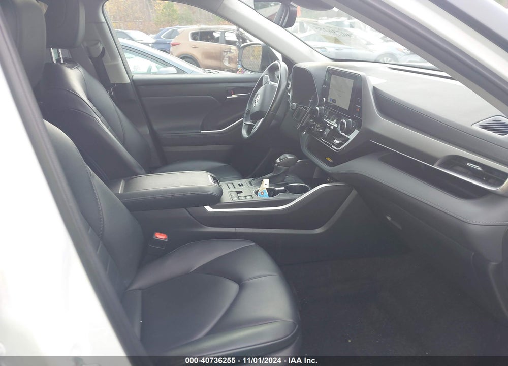 2023 TOYOTA HIGHLANDER XLE VIN: 5TDKDRBH8PS507644