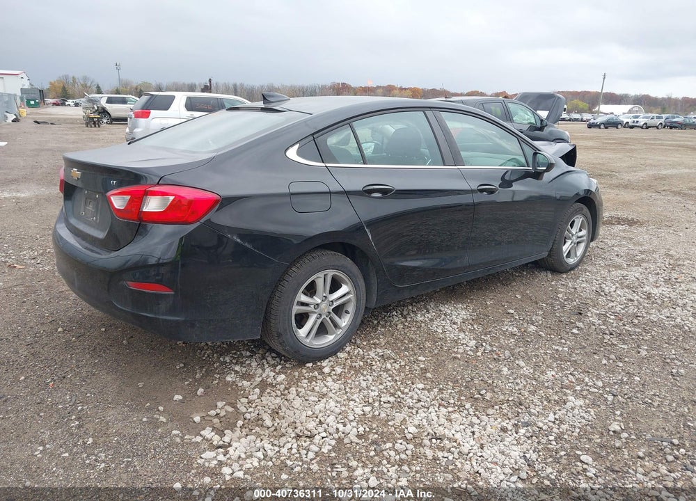 2018 CHEVROLET CRUZE LT AUTO VIN: 1G1BE5SM4J7180592