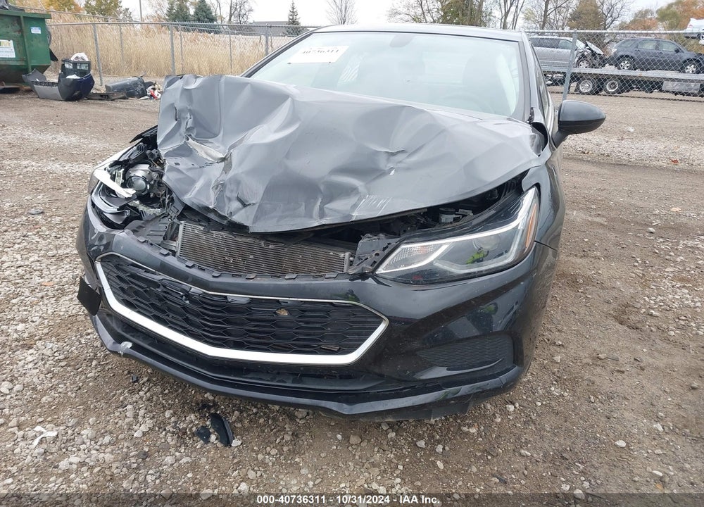 2018 CHEVROLET CRUZE LT AUTO VIN: 1G1BE5SM4J7180592