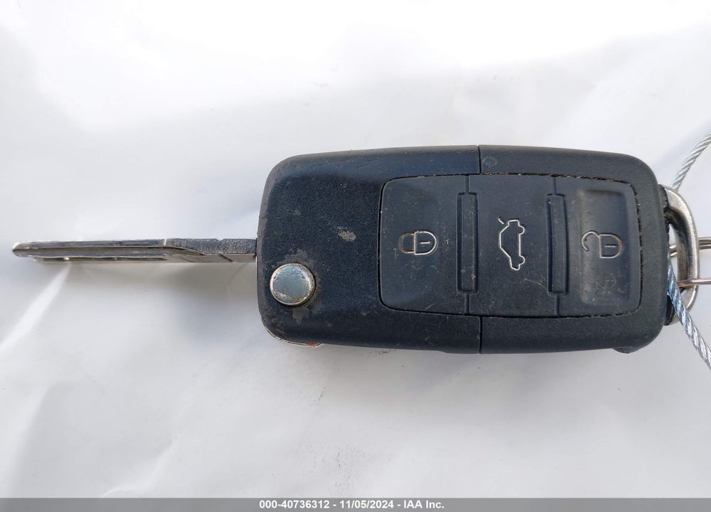 2004 VOLKSWAGEN NEW BEETLE GLS VIN: 3VWCM31Y14M324775