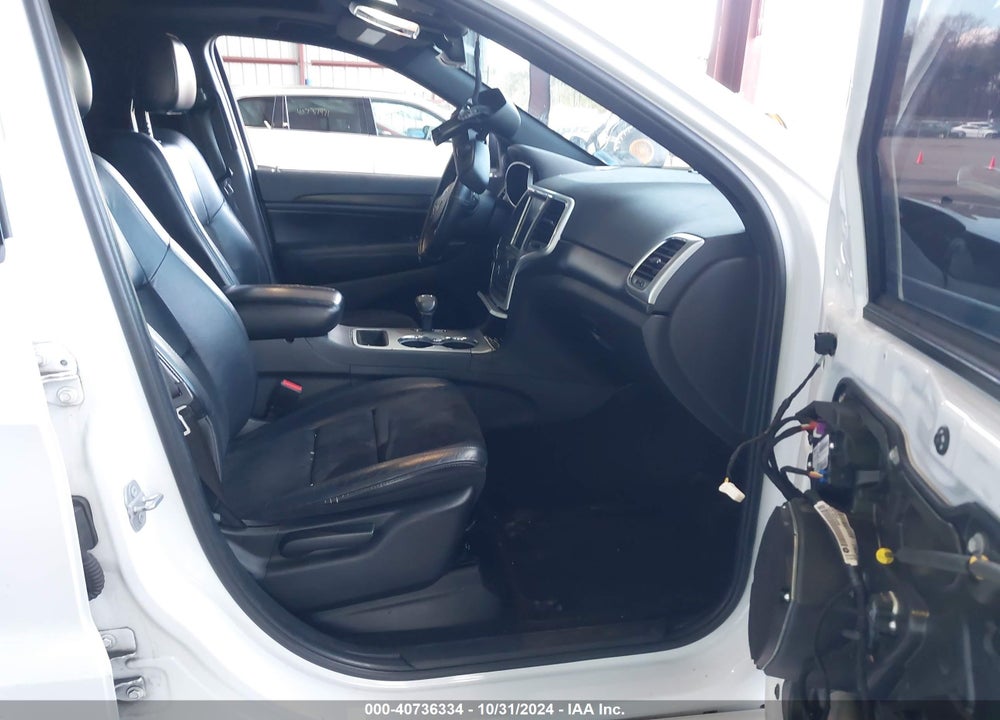 2015 JEEP GRAND CHEROKEE ALTITUDE VIN: 1C4RJFAG8FC103158