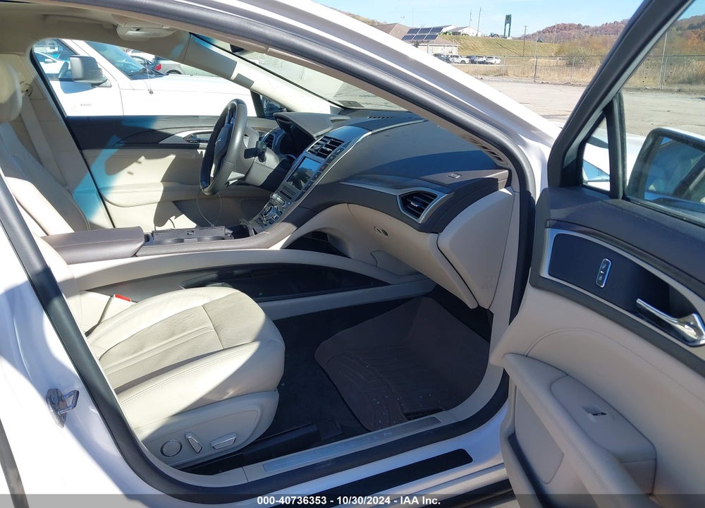 2017 LINCOLN MKZ RESERVE VIN: 3LN6L5F96HR663603