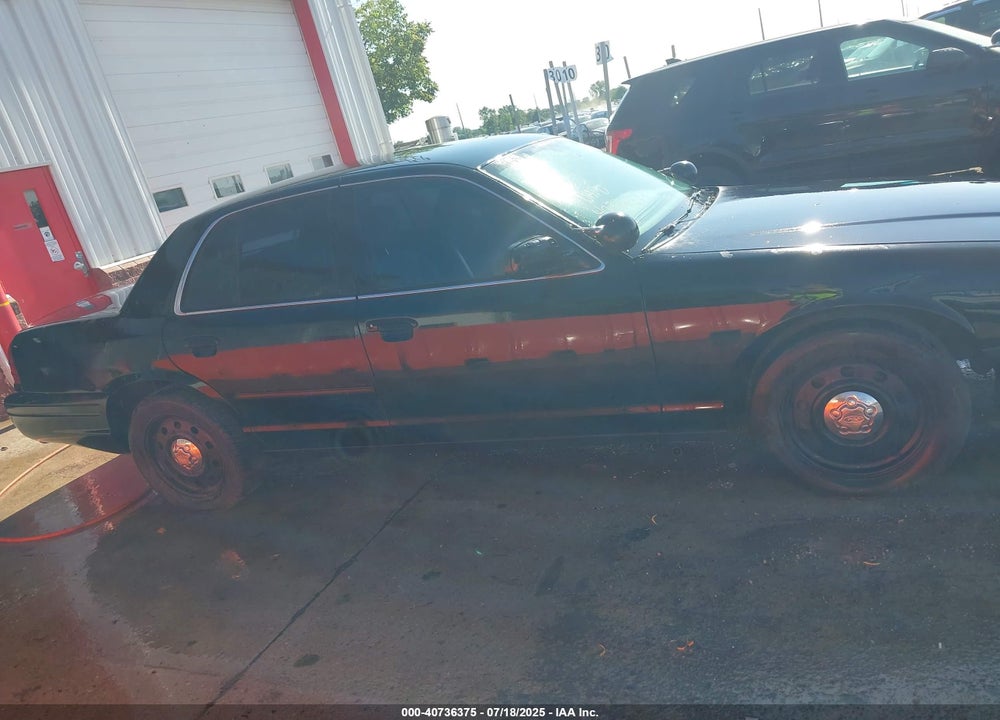 2008 FORD CROWN VICTORIA VIN: 2FAHP71V98X162973