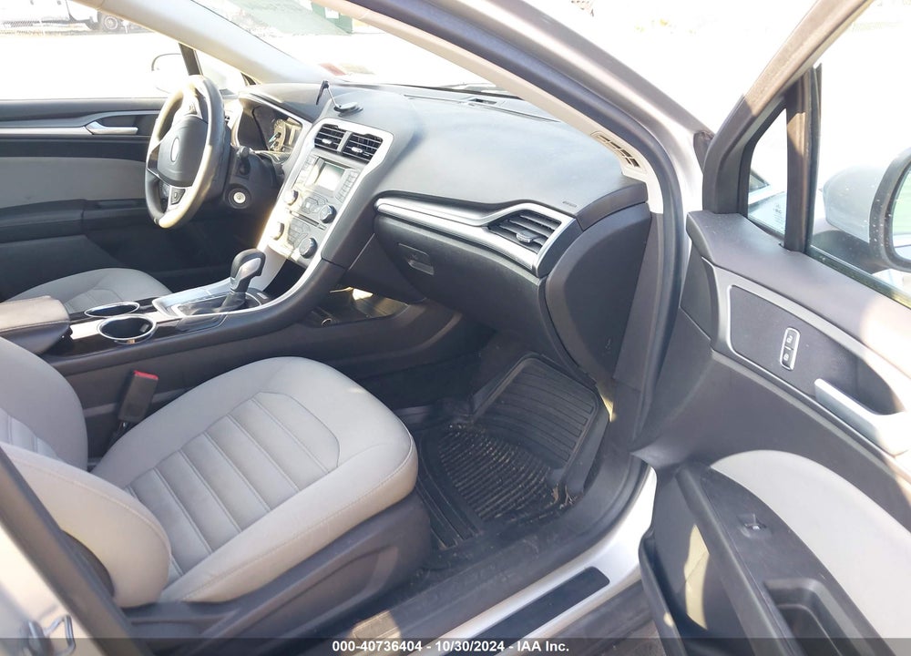 2013 FORD FUSION S VIN: 3FA6P0G71DR351052