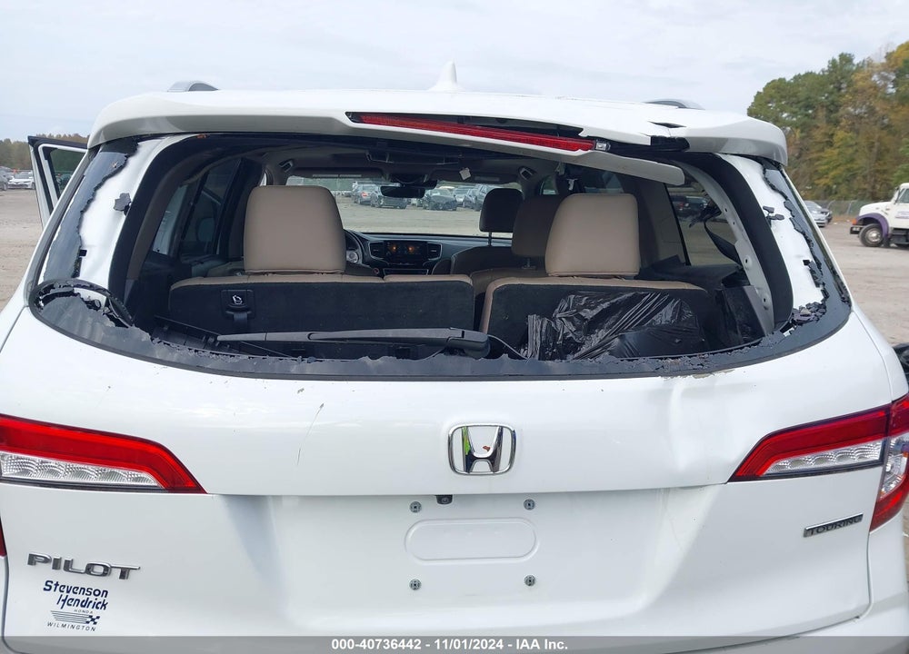 2020 HONDA PILOT 2WD TOURING 7 PASSENGER VIN: 5FNYF5H63LB001074
