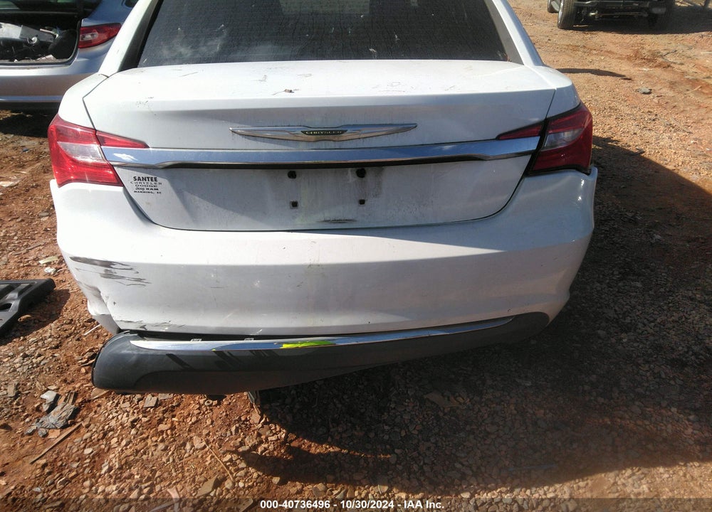 2011 CHRYSLER 200 LX VIN: 1C3BC4FB9BN585610