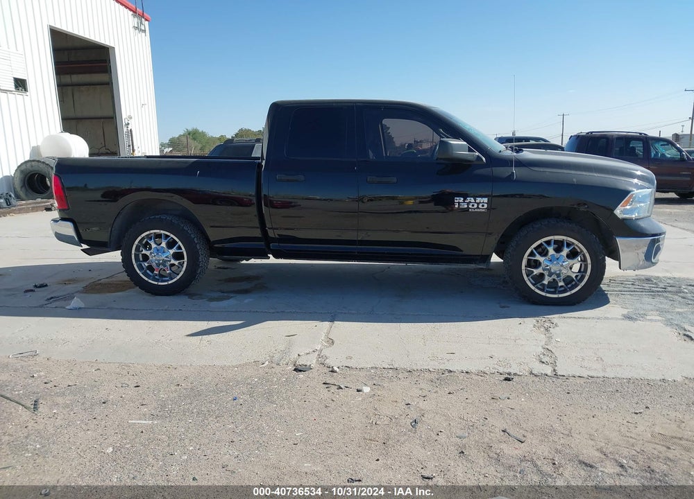 2019 RAM 1500 CLASSIC VIN: 1C6RR6FG4KS643602