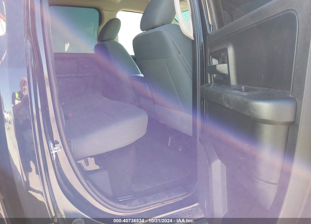 2019 RAM 1500 CLASSIC VIN: 1C6RR6FG4KS643602