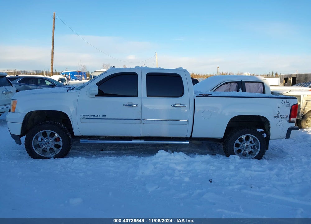 2011 GMC SIERRA 2500HD DENALI VIN: 1GT125CG9BF261387