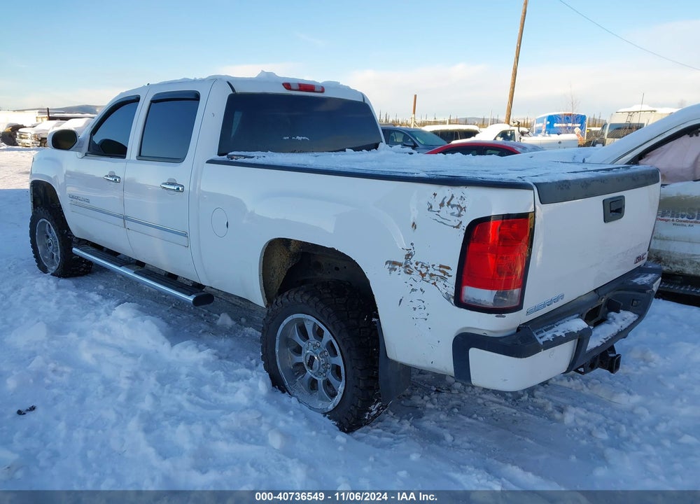 2011 GMC SIERRA 2500HD DENALI VIN: 1GT125CG9BF261387