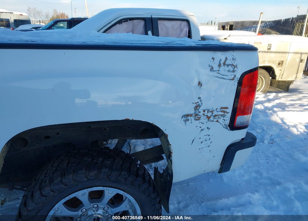 2011 GMC SIERRA 2500HD DENALI VIN: 1GT125CG9BF261387