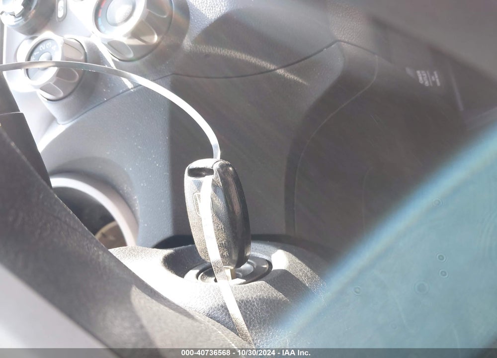 2012 HONDA FIT VIN: JHMGE8H34CC028799