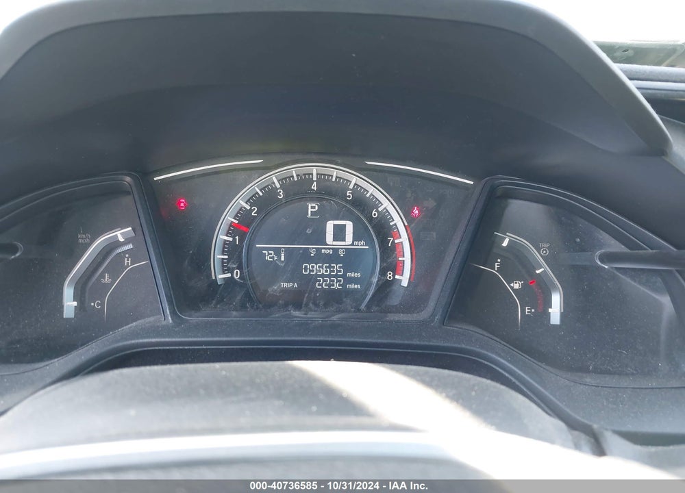 2017 HONDA CIVIC LX VIN: 2HGFC2F51HH557671