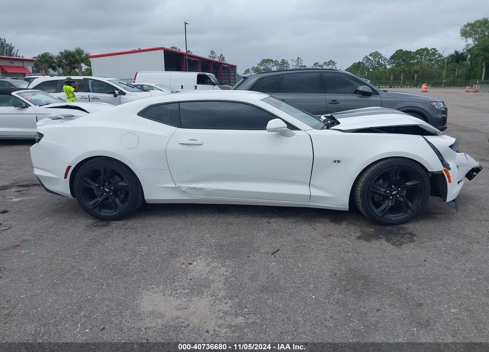 2019 CHEVROLET CAMARO 1LT VIN: 1G1FB1RX2K0120131