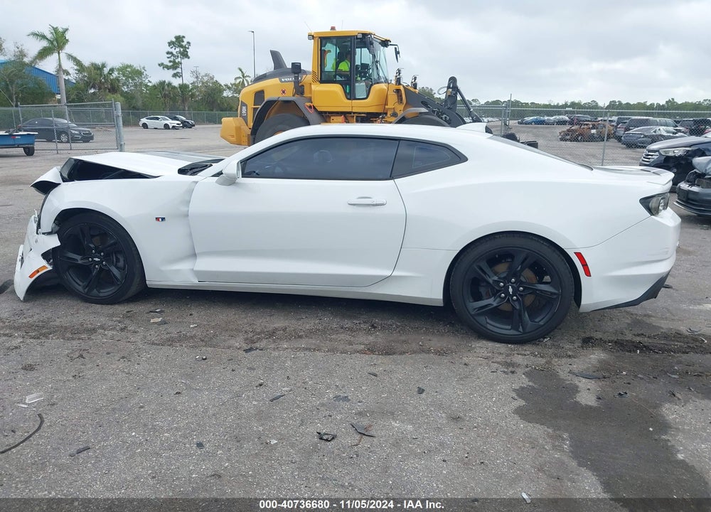 2019 CHEVROLET CAMARO 1LT VIN: 1G1FB1RX2K0120131