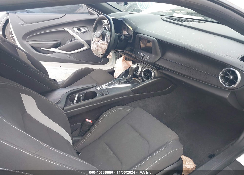 2019 CHEVROLET CAMARO 1LT VIN: 1G1FB1RX2K0120131