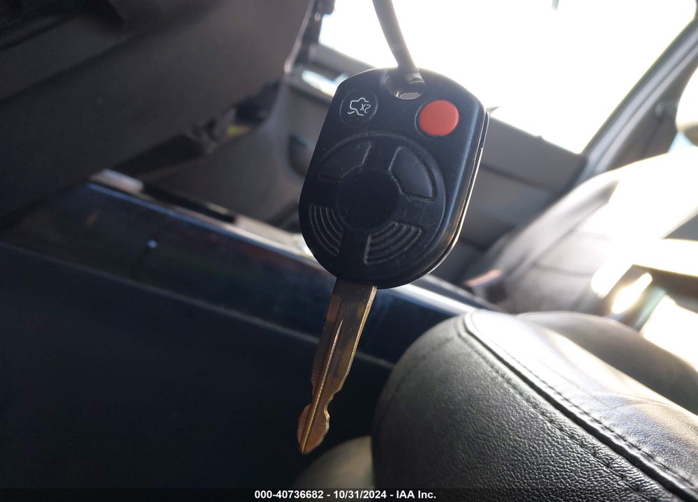 2008 FORD ESCAPE LIMITED VIN: 1FMCU94168KB90794