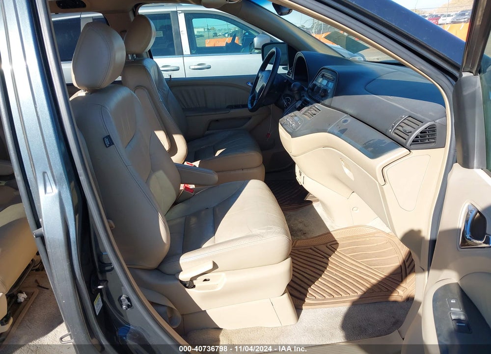 2006 HONDA ODYSSEY EX-L VIN: 5FNRL38606B042249