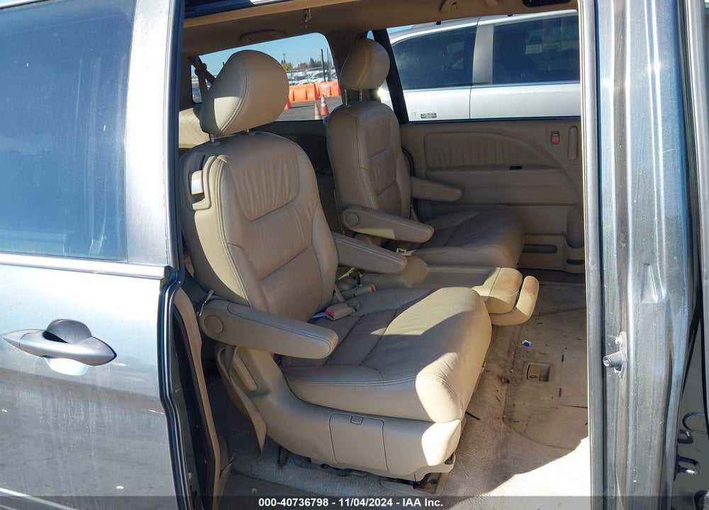2006 HONDA ODYSSEY EX-L VIN: 5FNRL38606B042249