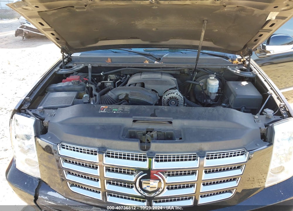 2011 CADILLAC ESCALADE PREMIUM VIN: 1GYS4CEF3BR316870