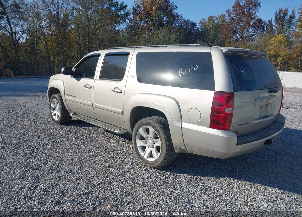 2007 CHEVROLET SUBURBAN 1500 LT VIN: 3GNFK16357G211171