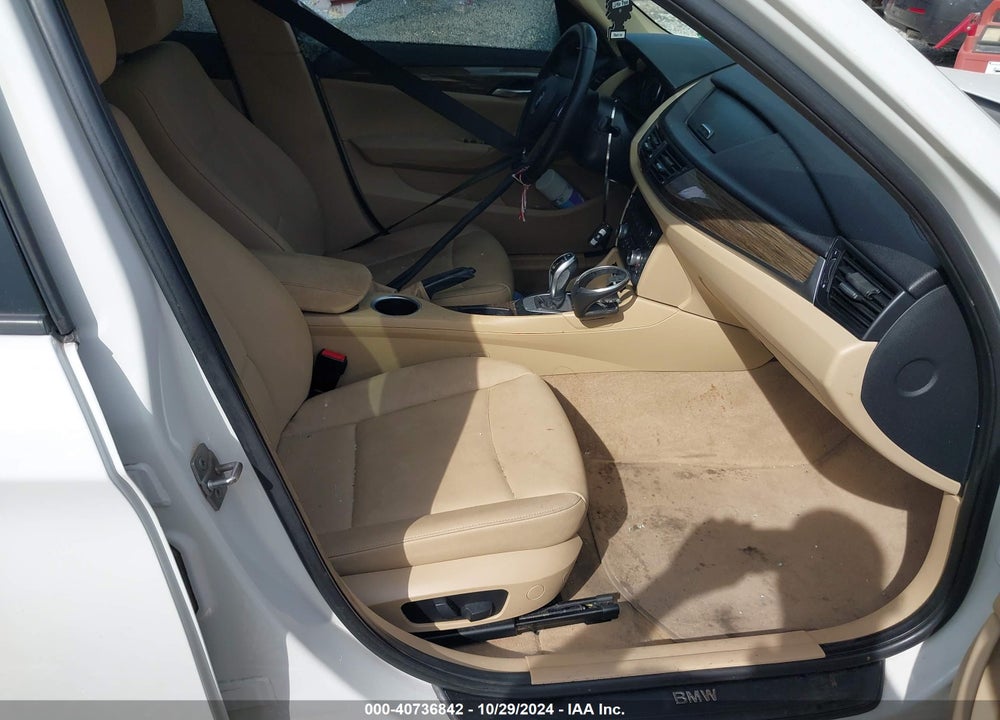 2015 BMW X1 SDRIVE28I VIN: WBAVM1C5XFVW56996