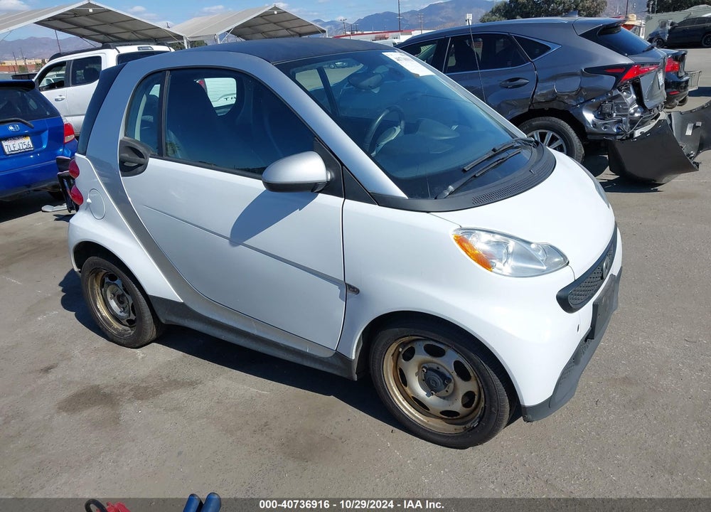 2013 SMART FORTWO PASSION/PURE VIN: WMEEJ3BA9DK701349